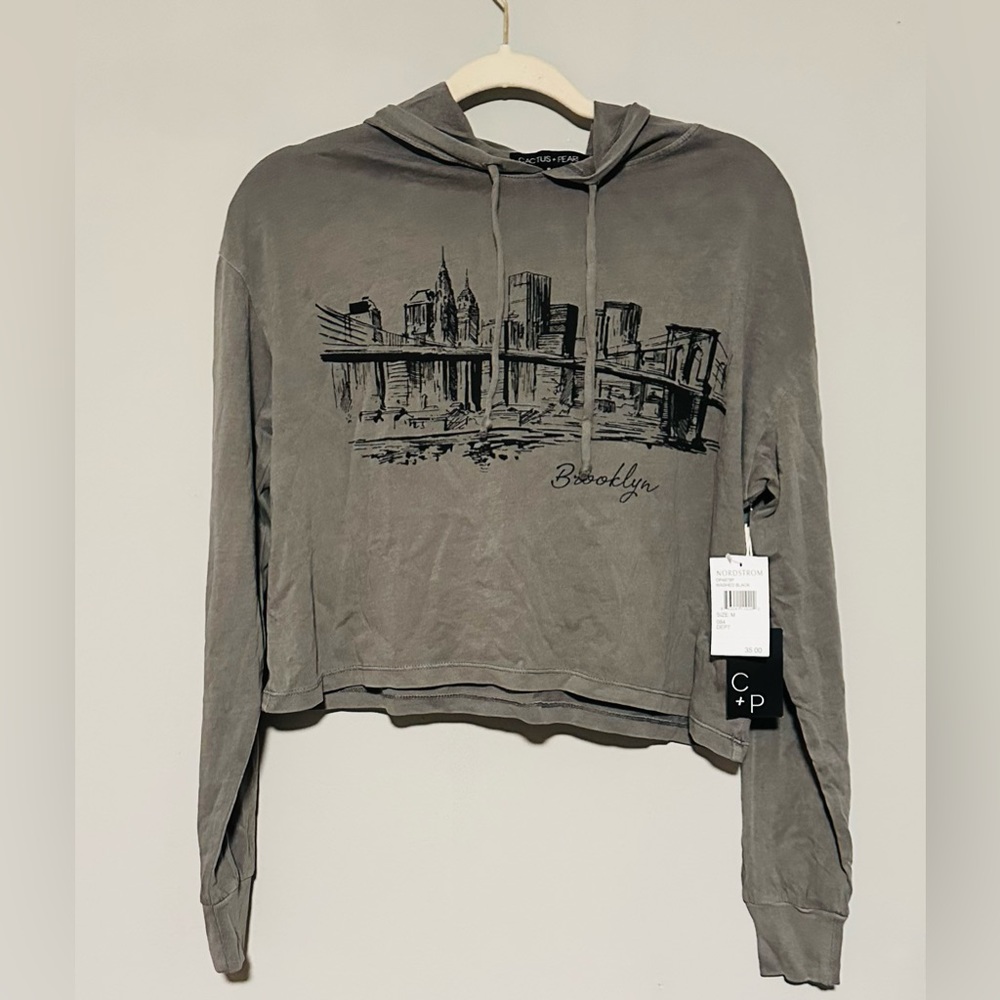 NWT Cactus + Pearl Cropped Hoodie Size Medium Washed Black